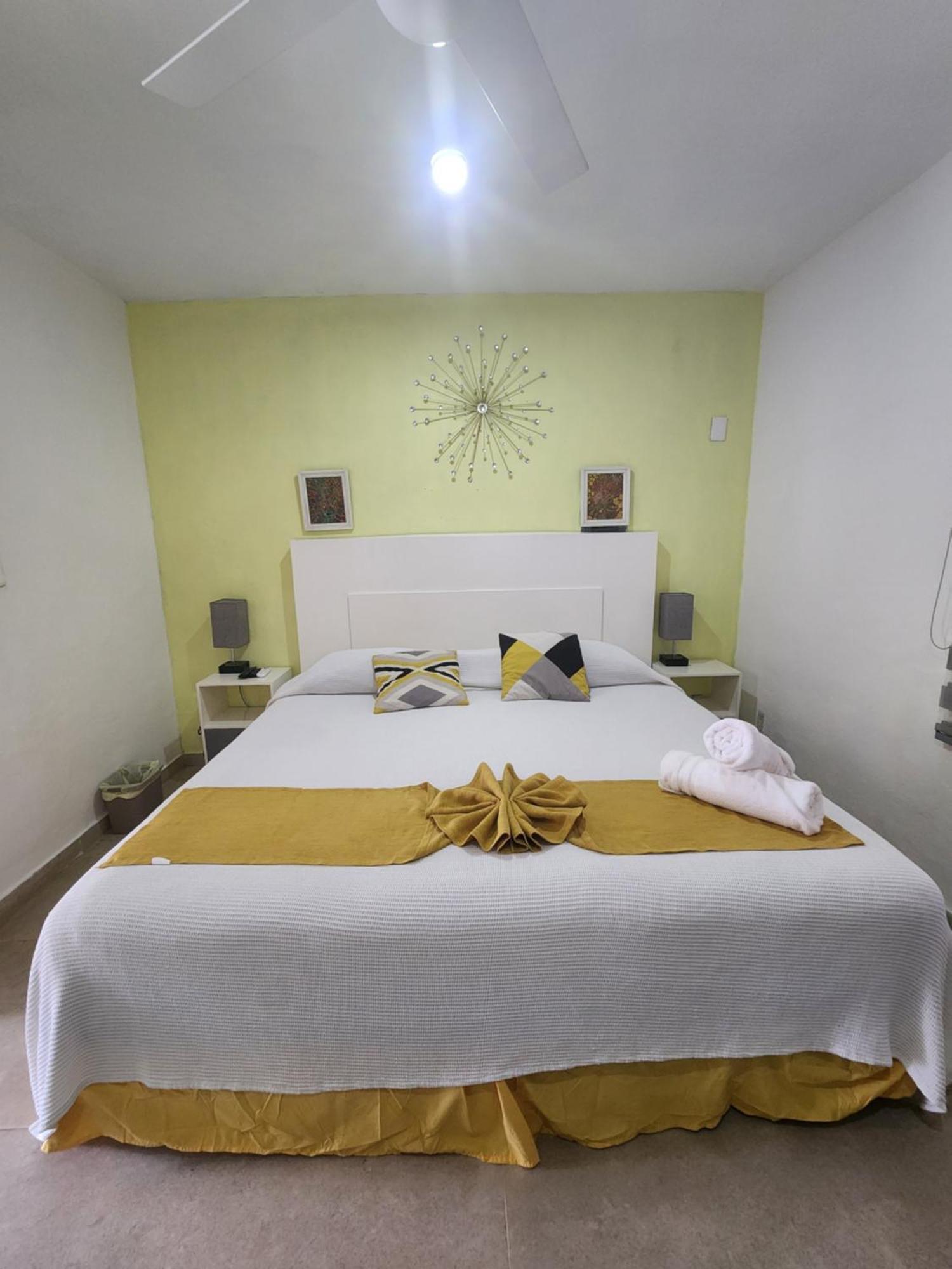 Marlin Turquesa Departamentos Frente Al Mar Apartment แคนคูน ภายนอก รูปภาพ